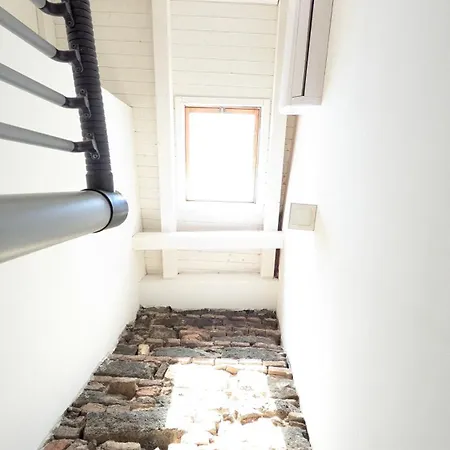 One Vicolo Lavico * Catania